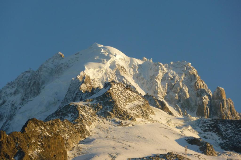 Hotel Restaurant La Couronne Chamonix Luaran gambar