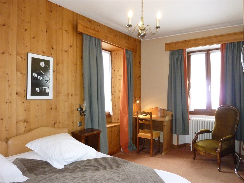Hotel Restaurant La Couronne Chamonix Luaran gambar