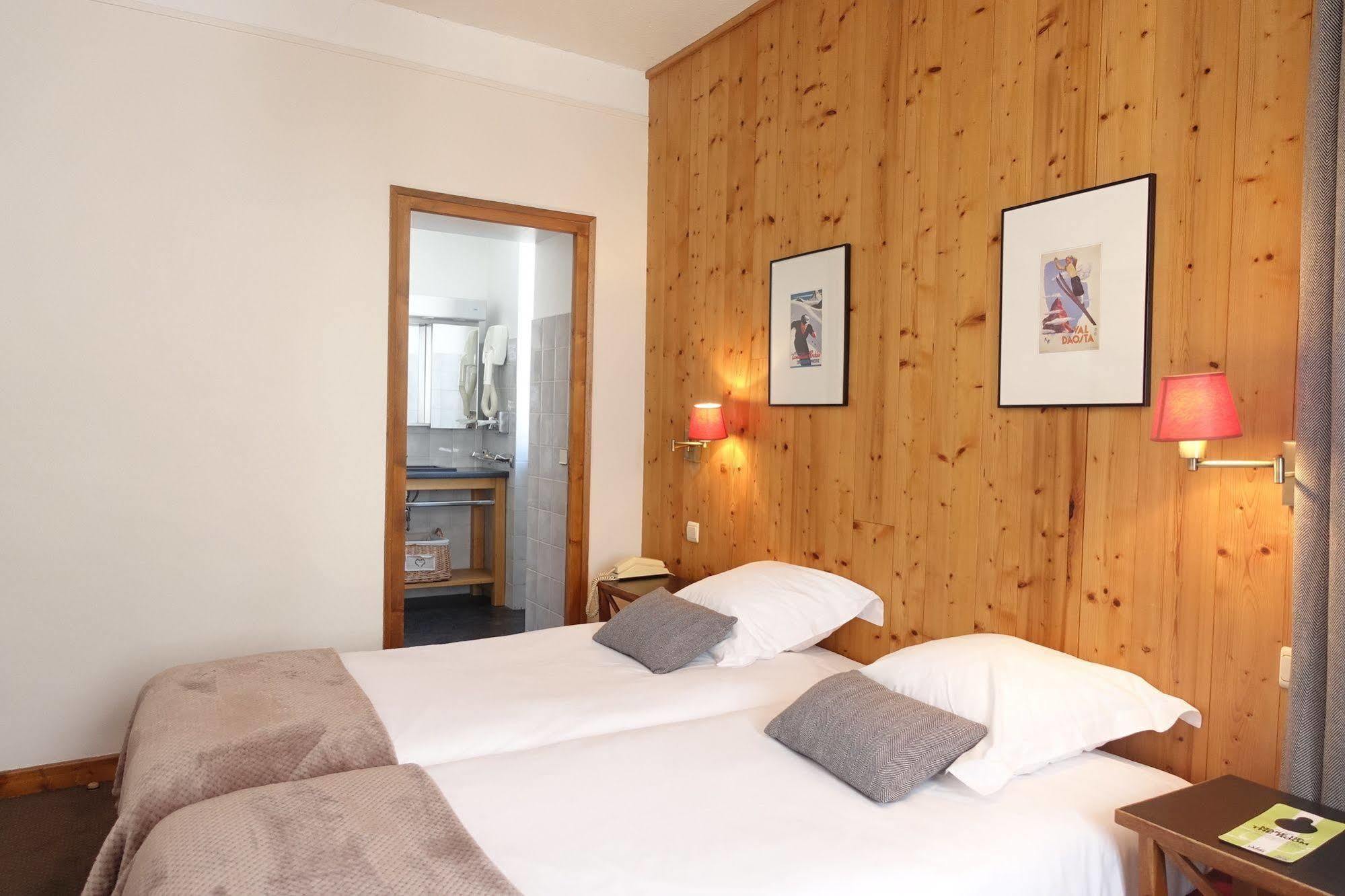 Hotel Restaurant La Couronne Chamonix Luaran gambar